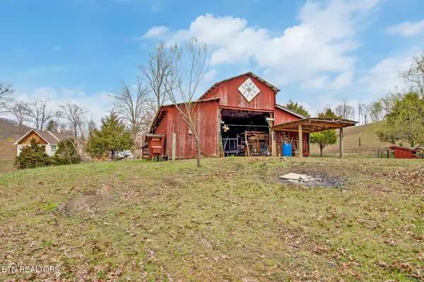 Harriman, TN 37748,232 Windcrest LN