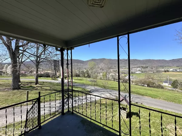 Jacksboro, TN 37757,284 Lawson LN