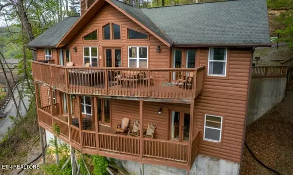 Gatlinburg, TN 37738,501 Smoky View Ct CT