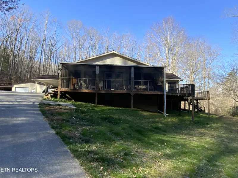 244 Pine Ridge DR, Harriman, TN 37748