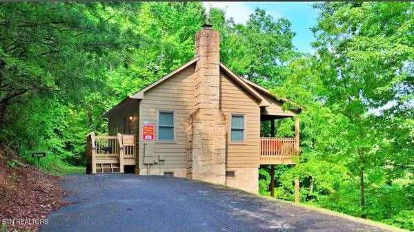 4126 Rosencrans LN,  Sevierville,  TN 37862