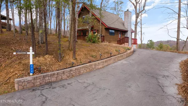 Gatlinburg, TN 37738,520 Deer Path LN