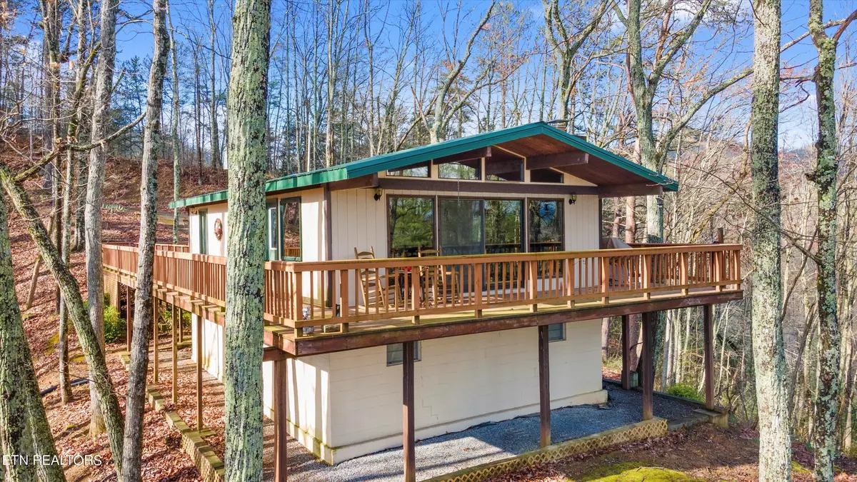 Sevierville, TN 37862,3310 Shagbark Hickory