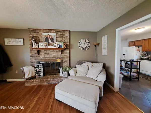 Oneida, TN 37841,506 Meadow Creek DR