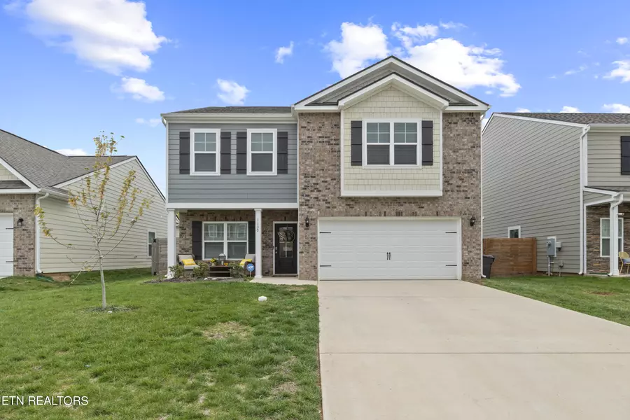 1135 Hampton Place CIR, Loudon, TN 37774