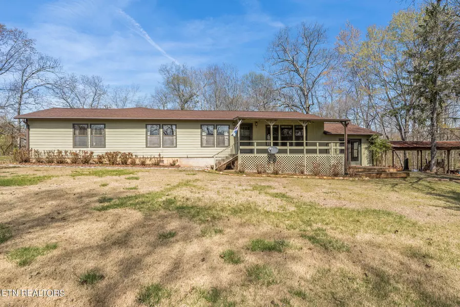 175 Eblen LN, Kingston, TN 37763