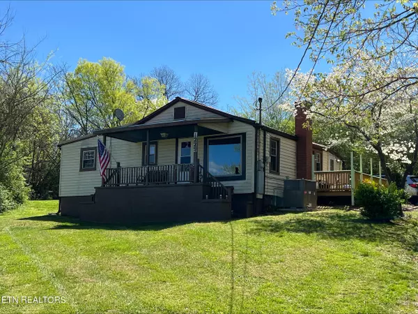 1229 Sugar Fork Rd Rd, Dandridge, TN 37725