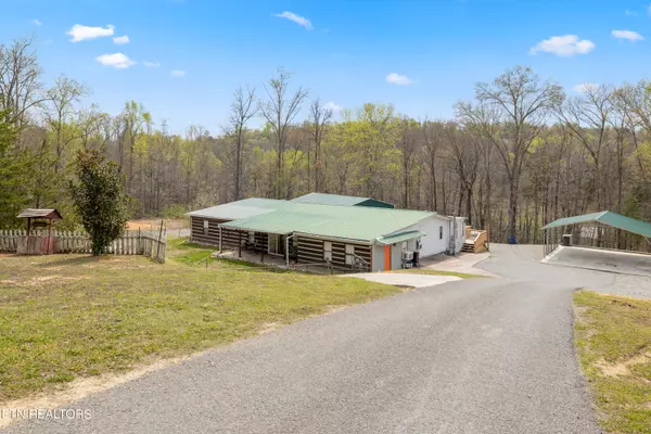 114 Moosetrail LN, Powell, TN 37849