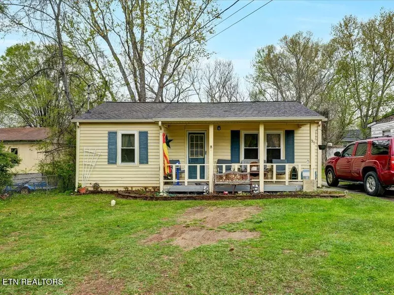 1317 Russell St, Morristown, TN 37813