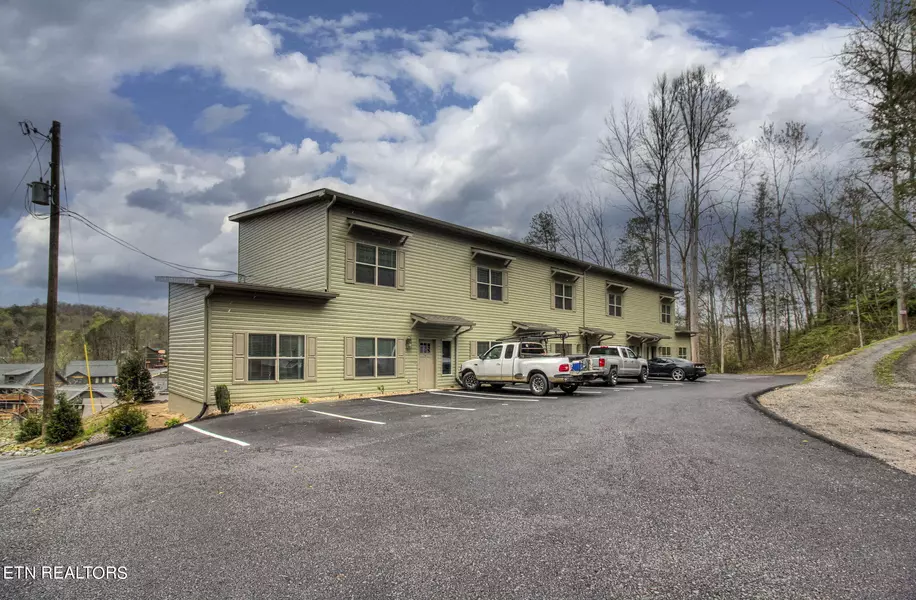 849 Morton DR #UNIT# 1, Gatlinburg, TN 37738