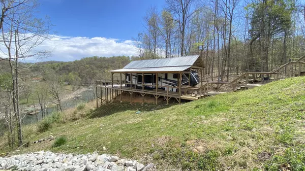 Caryville, TN 37714,336 Perry Smith LN