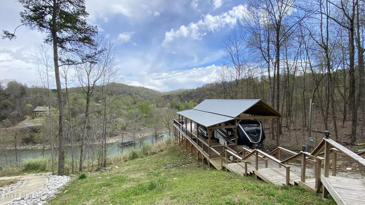 Caryville, TN 37714,336 Perry Smith LN