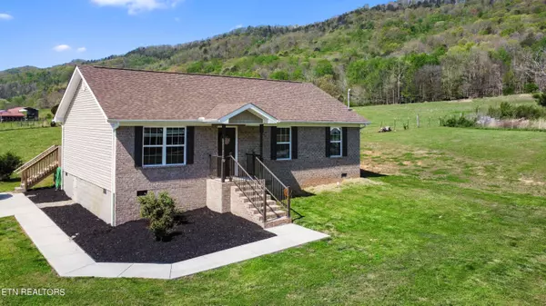 168 Old Dutch Valley Rd,  Clinton,  TN 37716