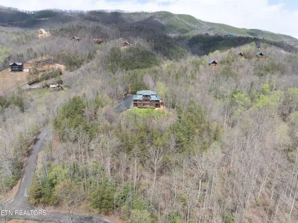 Gatlinburg, TN 37738,510 Wildflower Ridge Rd