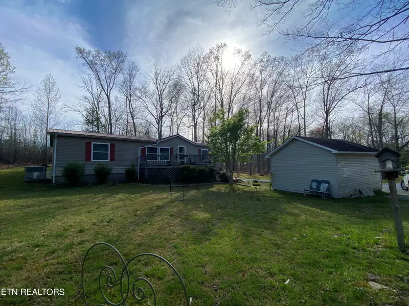 1036 Poplar DR, Crossville, TN 38571