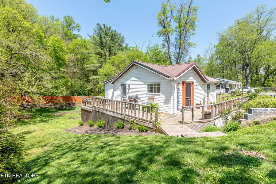 607 Self Hollow Rd, Rockford, TN 37853