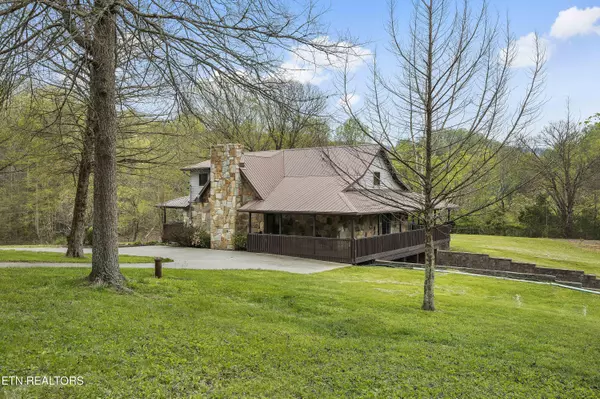 1412 Delozier Rd, Seymour, TN 37865