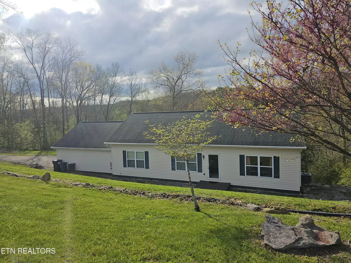 Tazewell, TN 37879,298 Lizzie DR