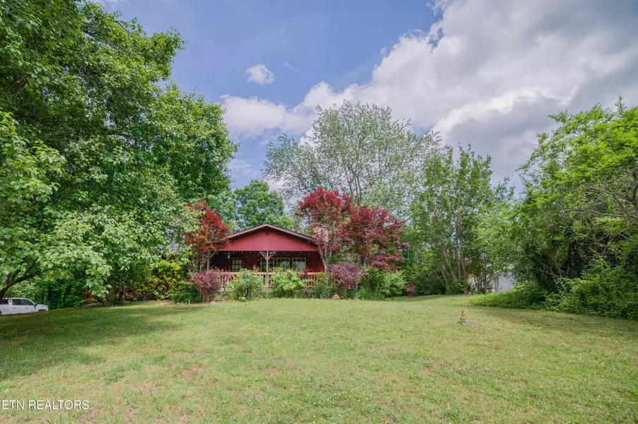 3744 Pleasant View LN, Sevierville, TN 37862