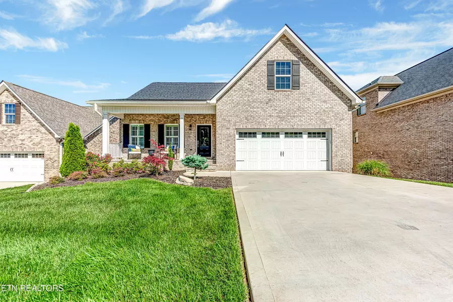 589 Timberline DR, Lenoir City, TN 37772