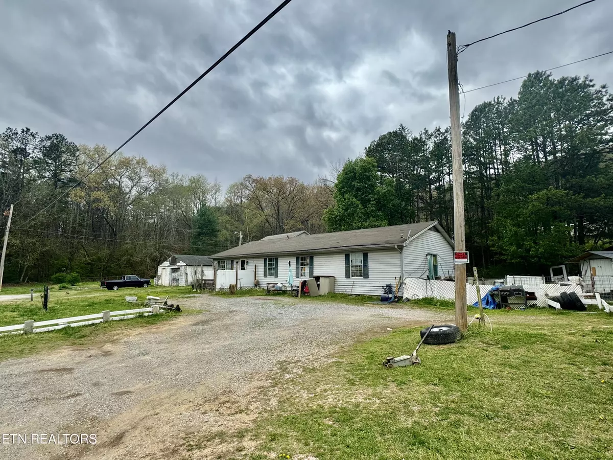 Harriman, TN 37748,4271 Harriman Hwy