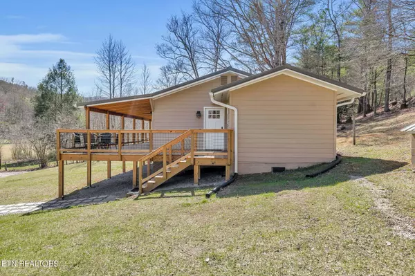 Tellico Plains, TN 37385,1518 Turkey Creek Rd