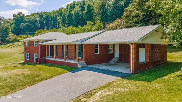 New Tazewell, TN 37825,115 Red Oak LN