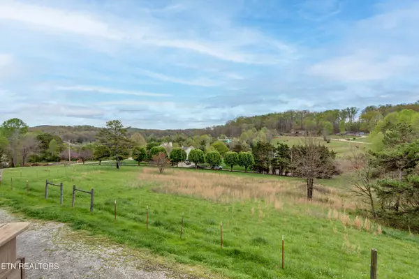 Lenoir City, TN 37771,151 Scenic View LN