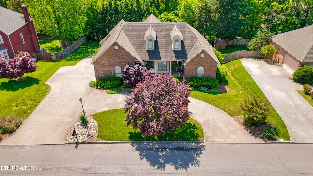 3744 Whitworth DR, Knoxville, TN 37938