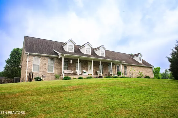 101 Kim LN, Middlesboro, KY 40965