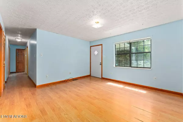 Rockwood, TN 37854,155 Delozier LN