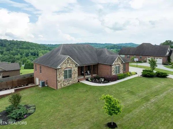 103 Wheatfield DR, Louisville, TN 37777