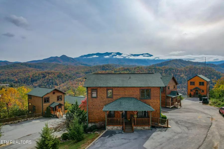 779 Park Vista Way, Gatlinburg, TN 37738