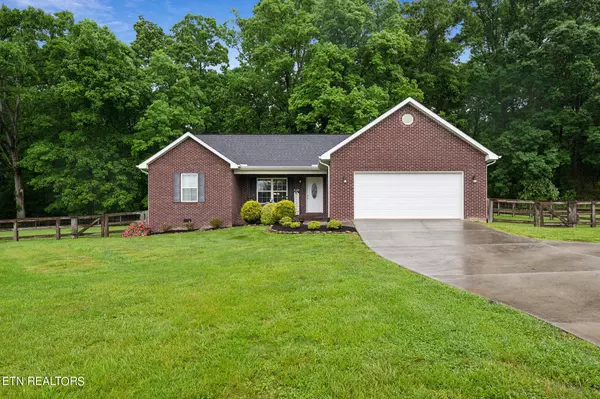 864 Amburn Meadows LN, Maryville, TN 37801