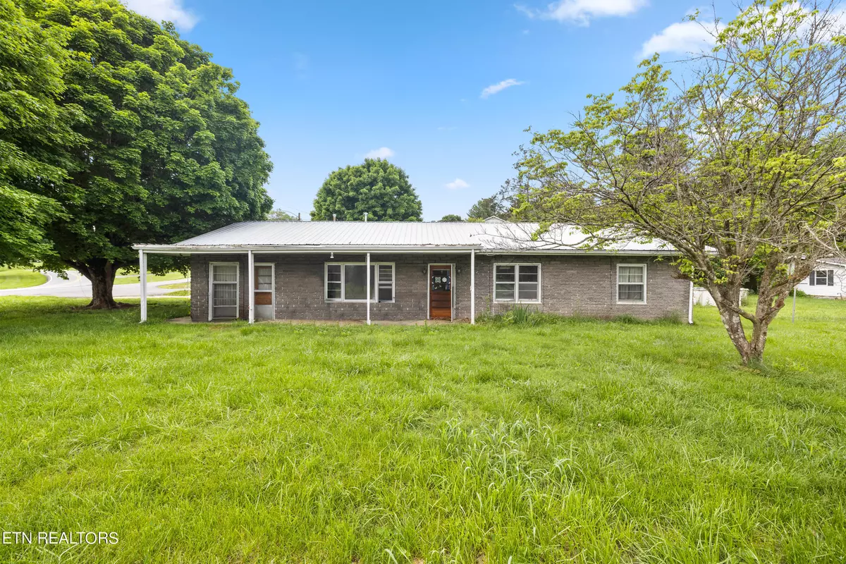 Sevierville, TN 37862,127 Hardin LN