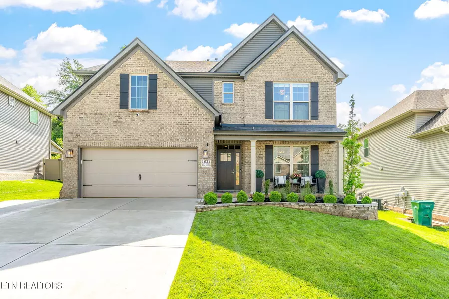 1622 Ridge Climber Rd, Knoxville, TN 37922