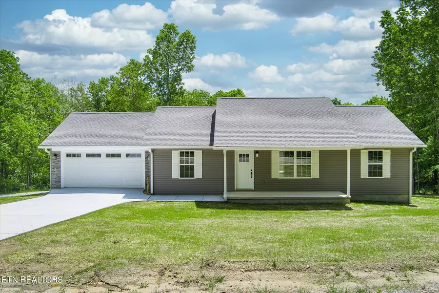 601 Catawba LN, Crossville, TN 38572