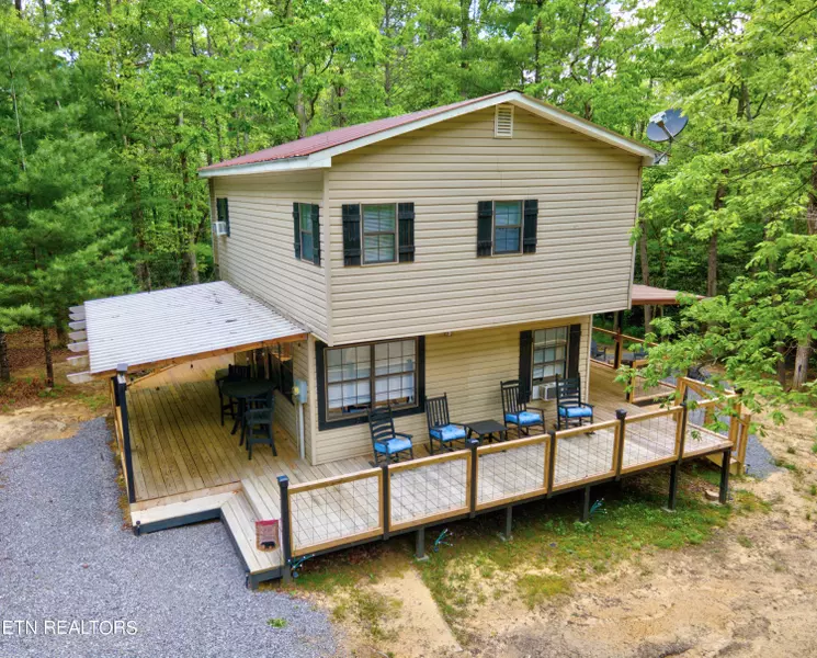 6228 Bear Rd, Tallassee, TN 37878