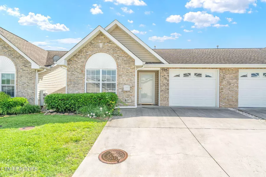 705 High Point WAY, Knoxville, TN 37912