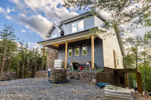 Walland, TN 37886,450 Hawken DR