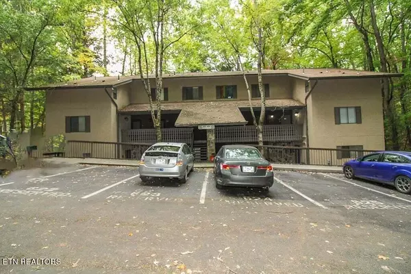 1235 Ski Mountain Rd #621, Gatlinburg, TN 37738