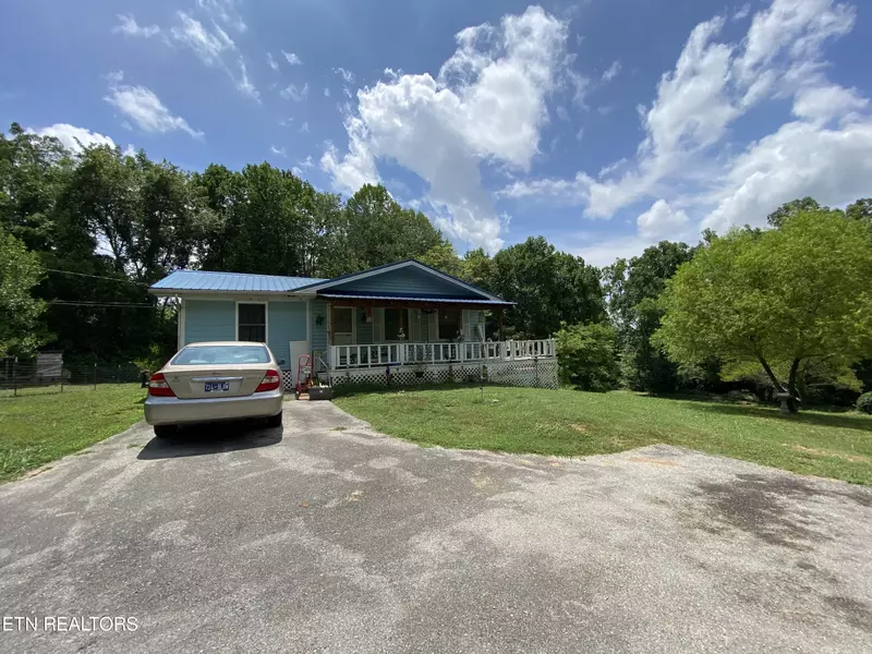 605 Chestuee St, Englewood, TN 37329