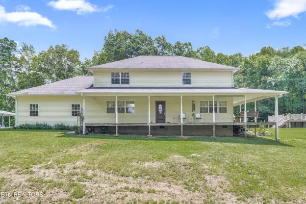 228 Mullins Lane, Sunbright, TN 37872