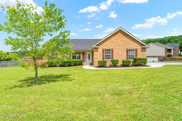 6235 Christian Springs DR, Corryton, TN 37721