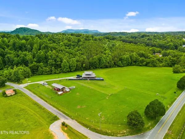 Tellico Plains, TN 37385,106 Cagle Rd