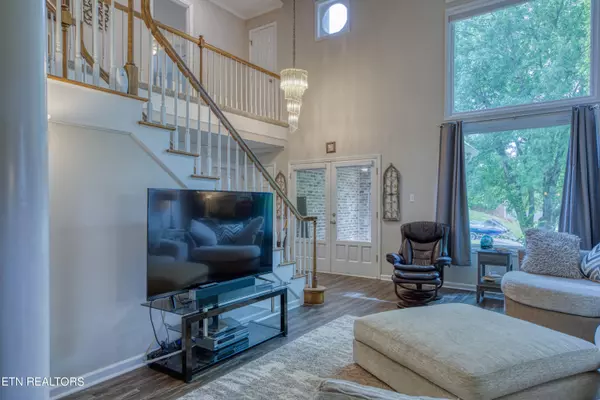 Knoxville, TN 37934,308 Sugarwood DR