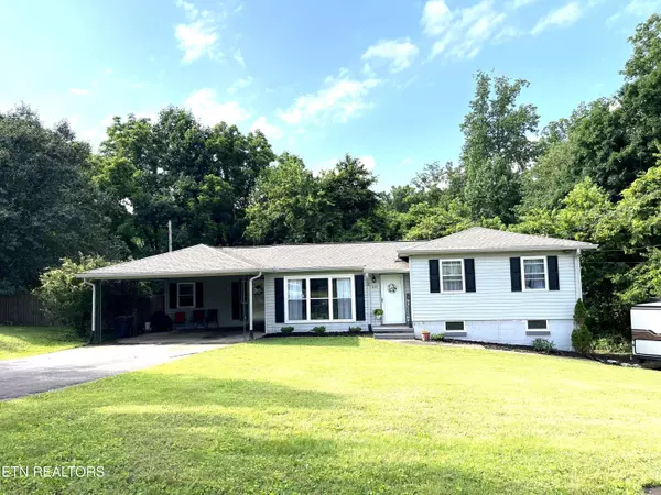 430 Foust Carney Rd, Powell, TN 37849