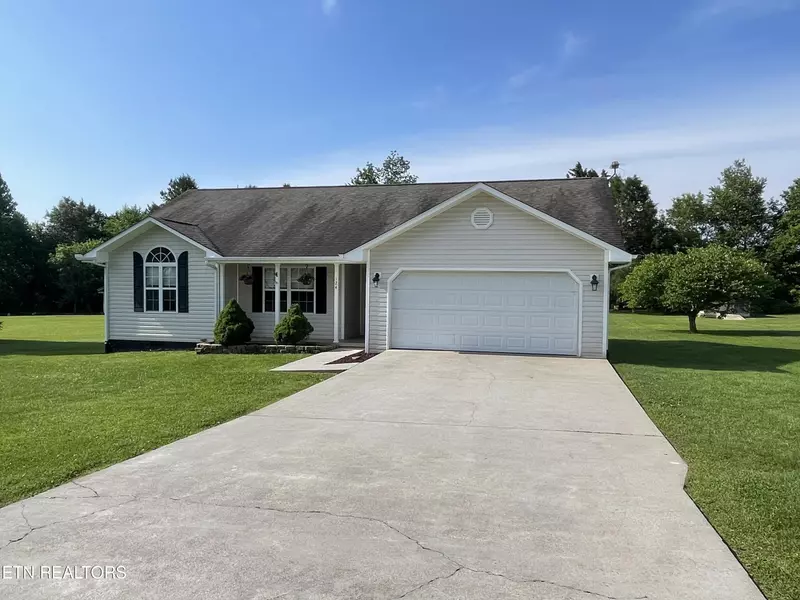 124 Hartland DR, Madisonville, TN 37354