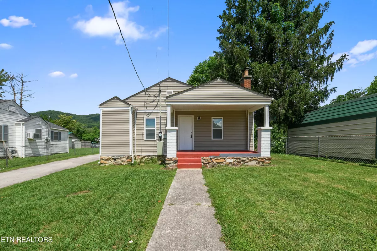 Lafollette, TN 37766,205 Elm St