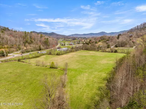 Uncle Harvey Rd, Sevierville, TN 37862